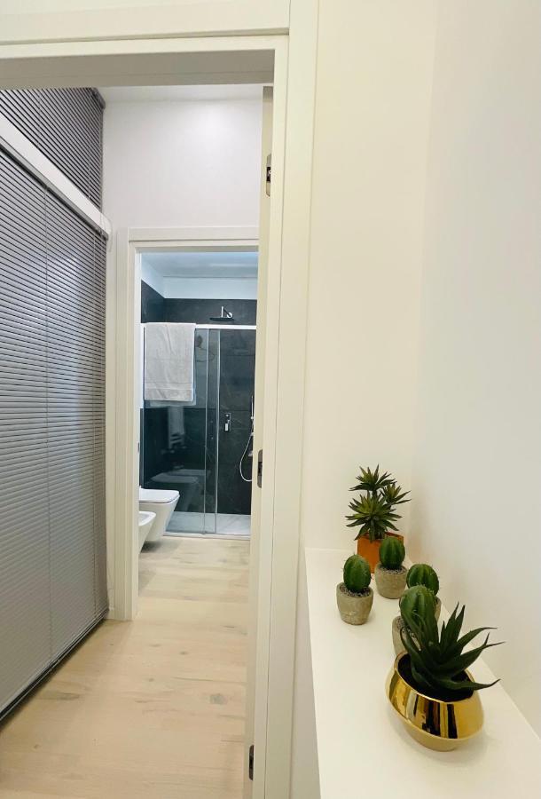 Apartment Suite - Charlize - In The Heart Of Mailand Exterior foto